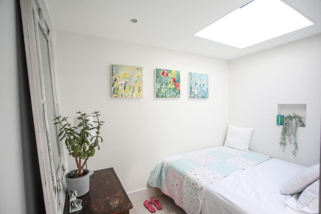 Stunning, Architecturally Designed Garden Studio With Parking Londra Esterno foto